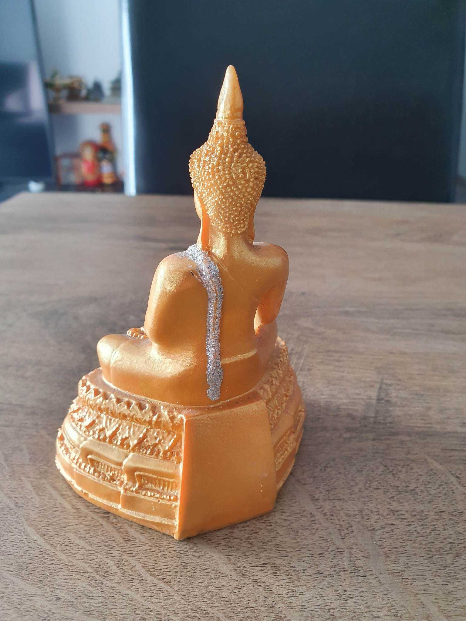 Statueta Buddha auriu pe piedestal | Decoratie | Cadou perfect