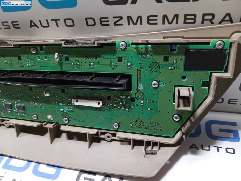 Panou Consola Comanda Buton Butoane Radio CD Player Renault Laguna 3 2007 - 2015 Cod 039-2975-00 [M4524]