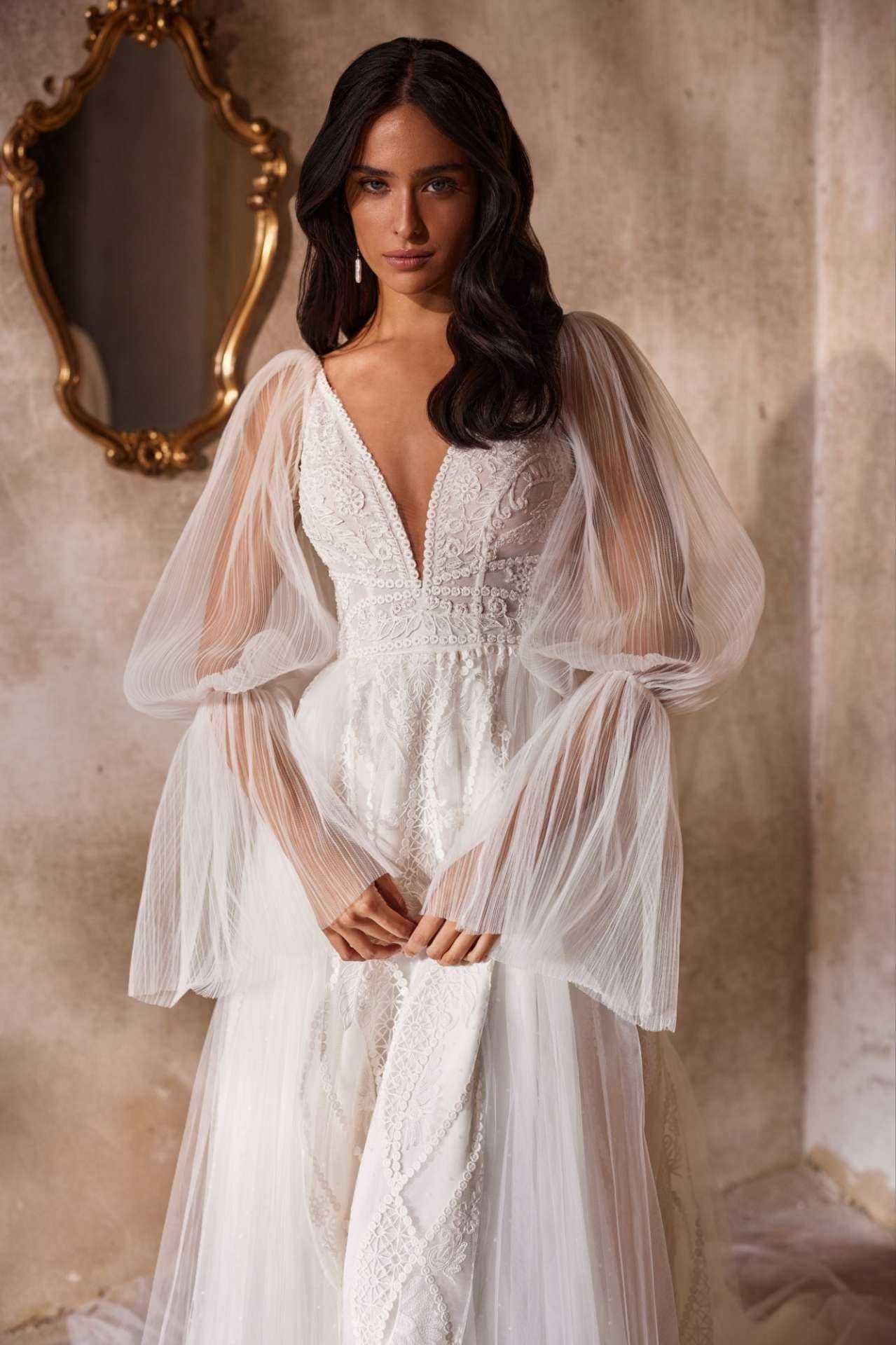 Vând rochie de mireasă atelier Splendor model Sally stil boho