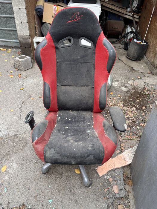 Продам игровое кресло