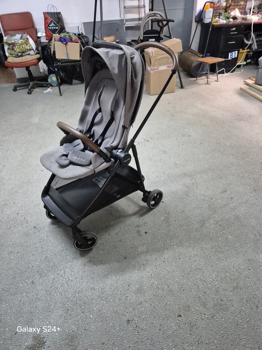 Vand carucior nuna ixxa