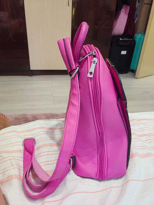 Розова чанта-раница
