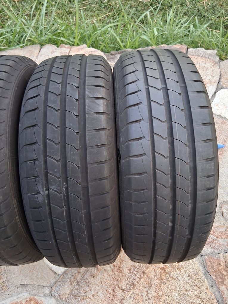 195 60 16 Goodyear
