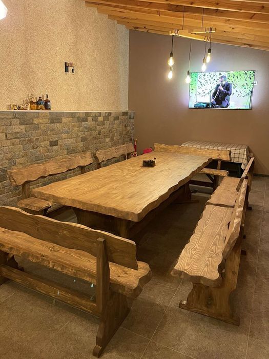 Маси и пейки с жив ръб