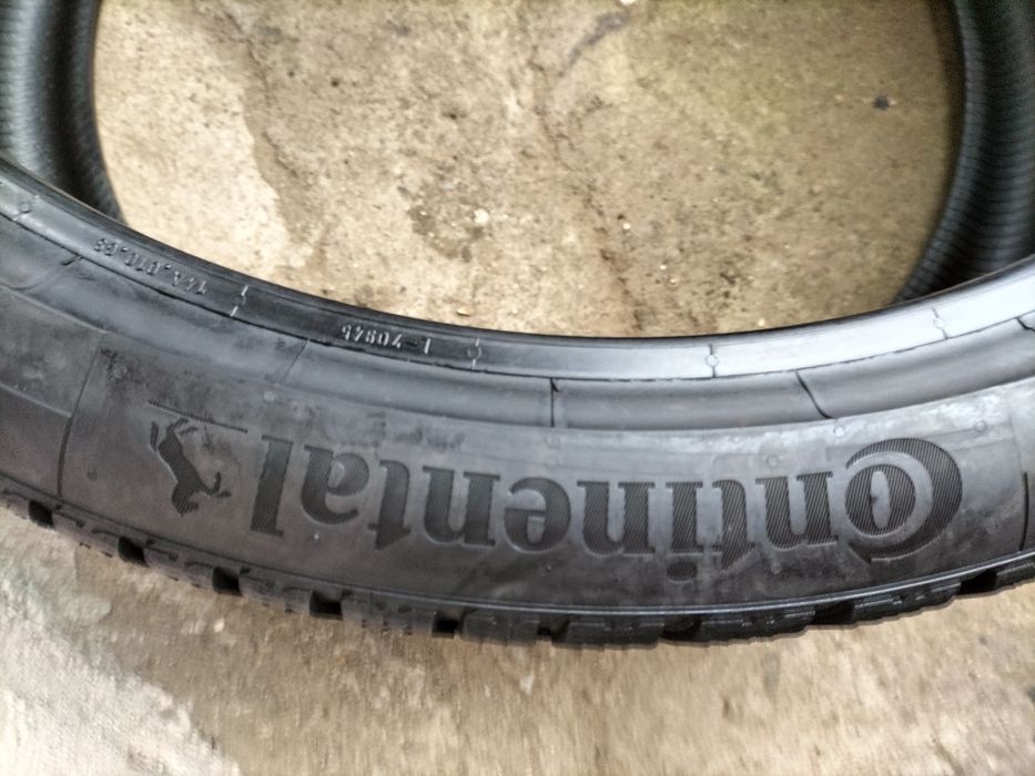 O BUCATĂ Anvelopa de iarnă Continental 285 30 22