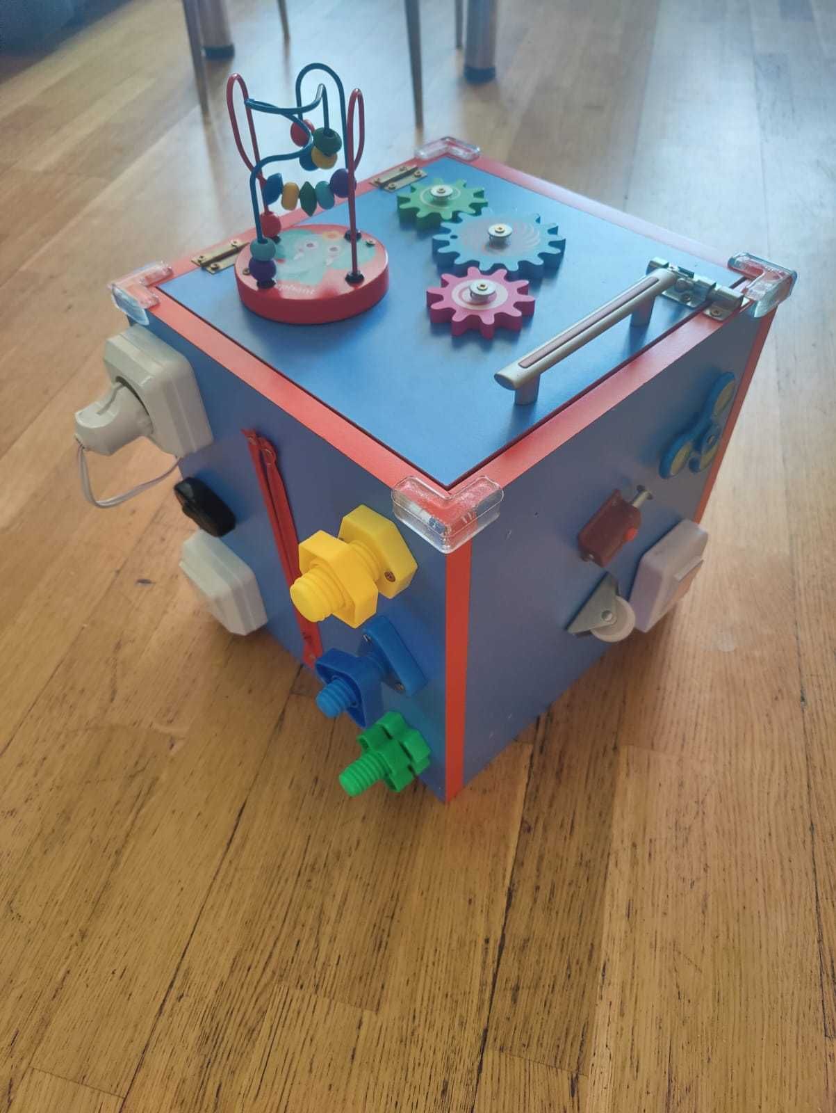 Детский мультибокс (игровой куб)