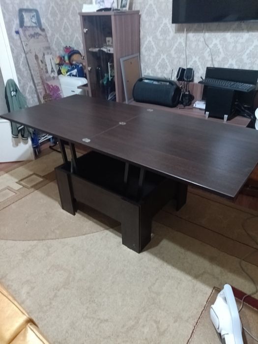 Продам стол -трансформер ,в идеальном состоянии
