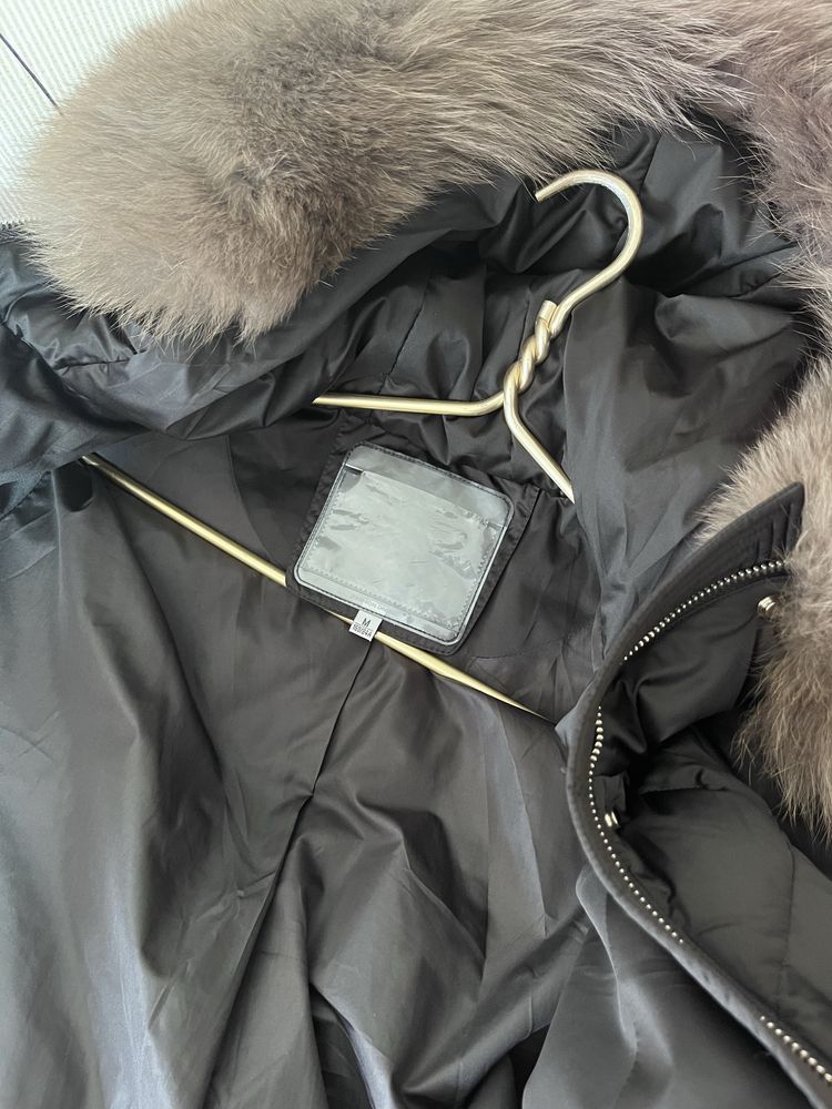 Продам пуховик фирмы MaxMara