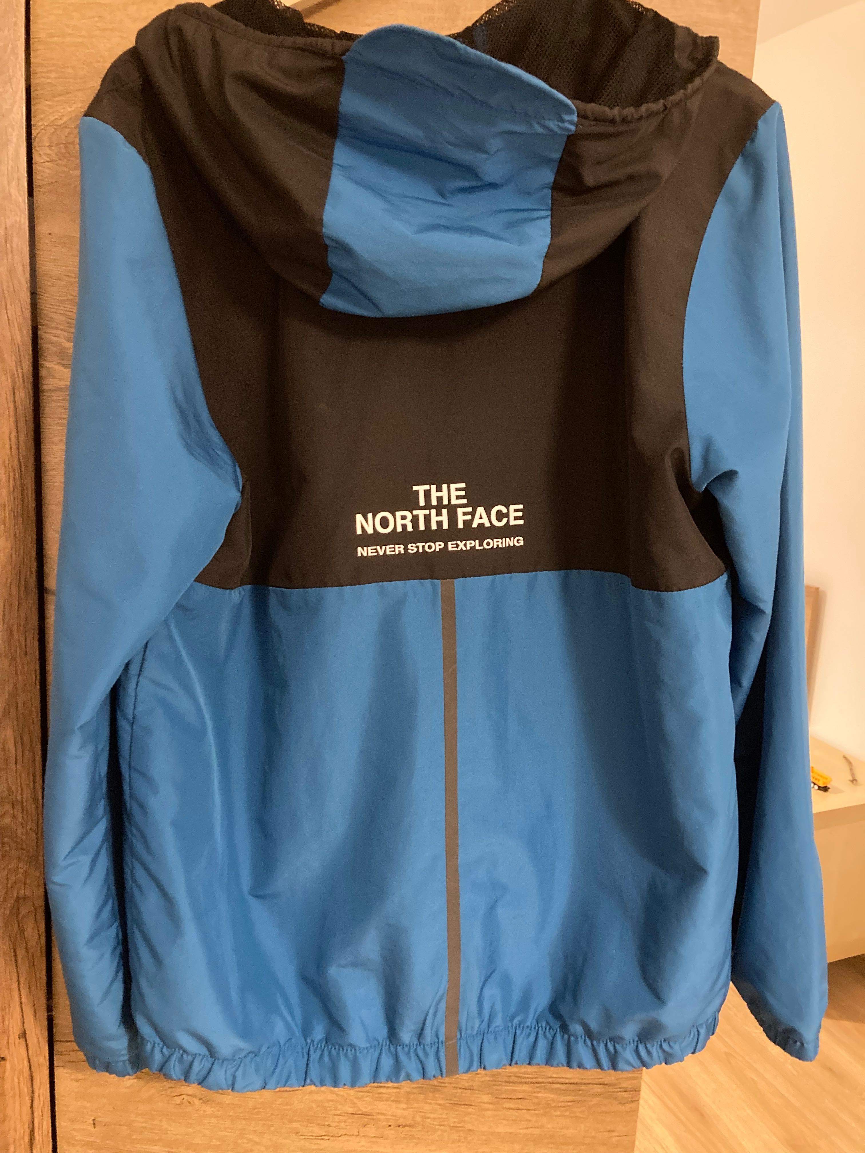 The North Face яке - ветровка