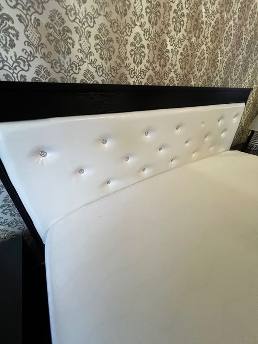 Спалня Черно и Бяло