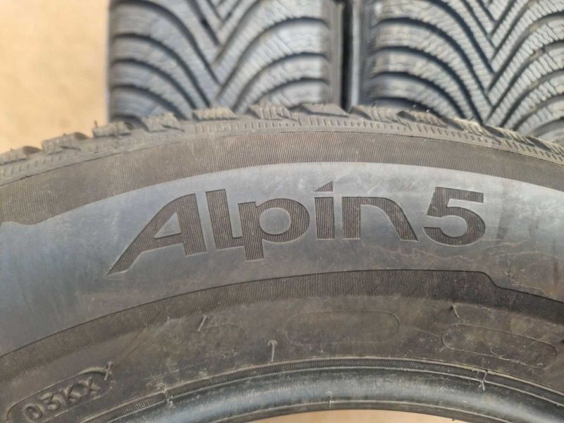 4 Michelin R17 215/65 Anvelope de iarnă DOT2922