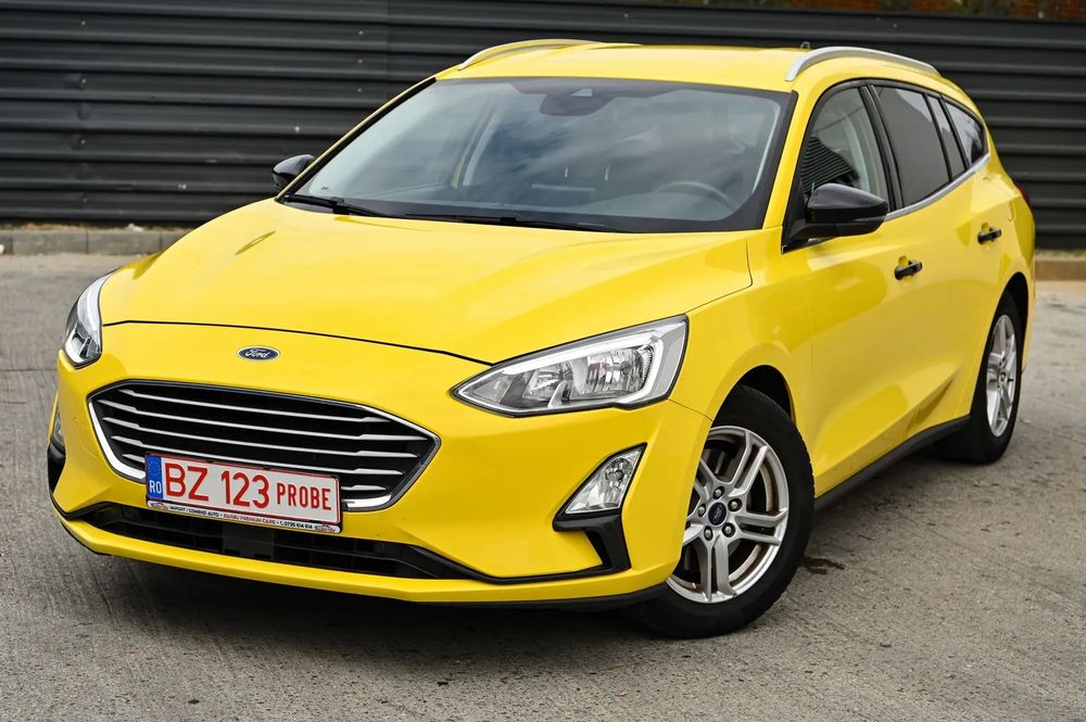 Ford Focus Led/ Distronic/ Lane/ Sign Assist/ Navi mare/ Apple CarPlay/ Garantie