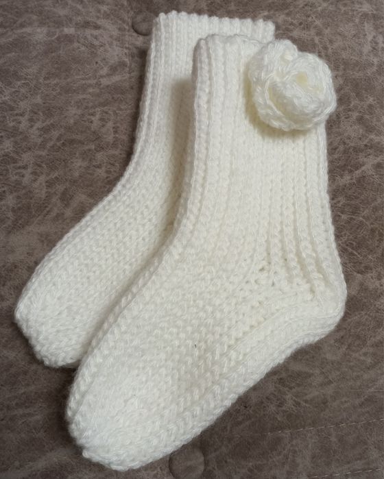 Вязанные носки ручной работы