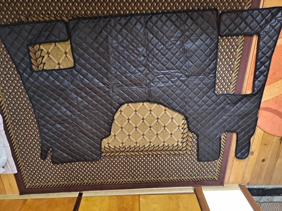 Кожена постелка за  Mercedes actros MP4