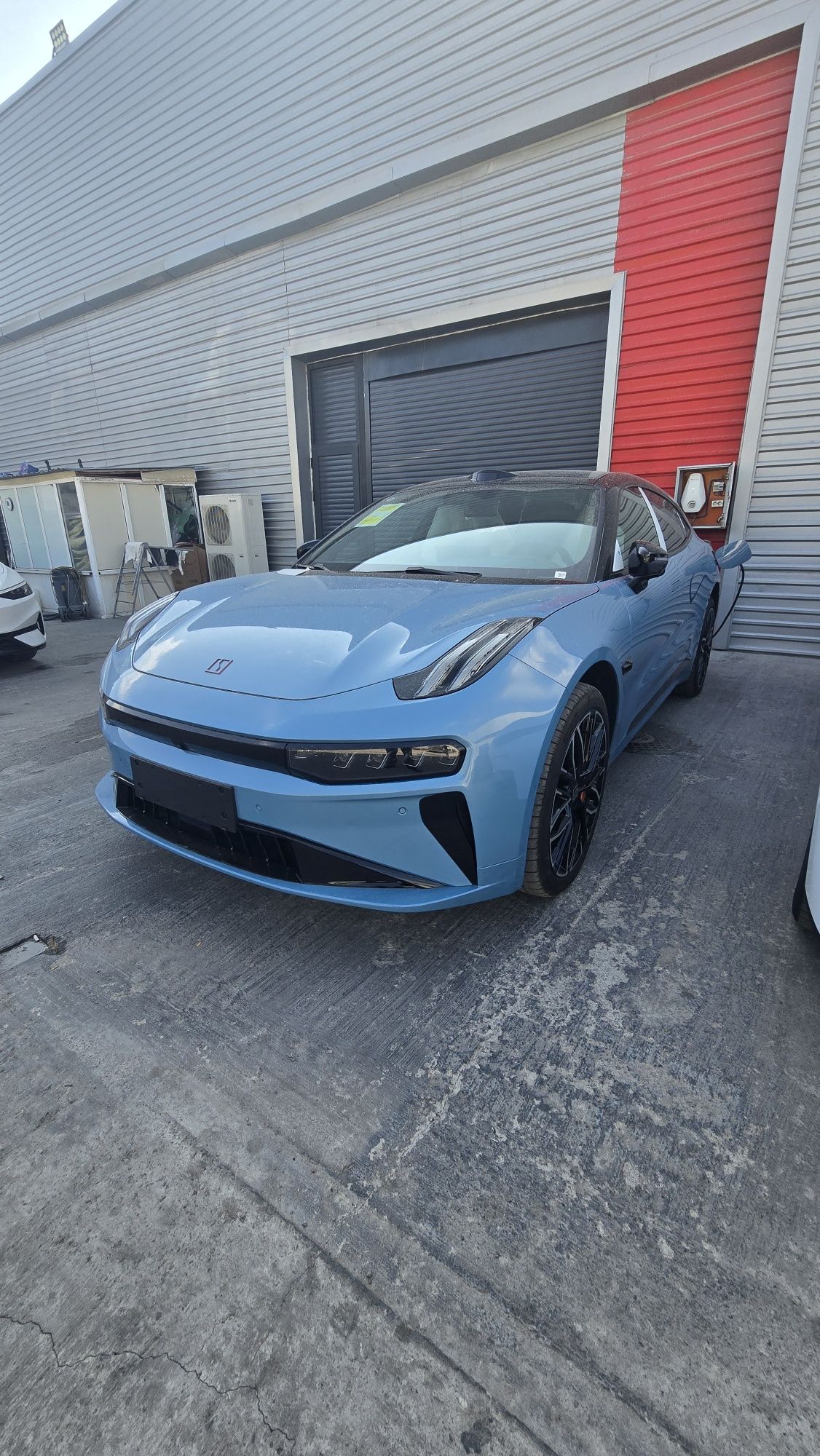Zeekr 001 you z sport. full specifications. 2025 yil. Restyling