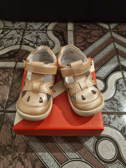 Sandale Kickers 22