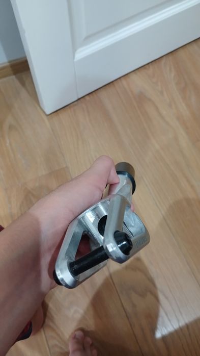 вилка на трюковой самокат