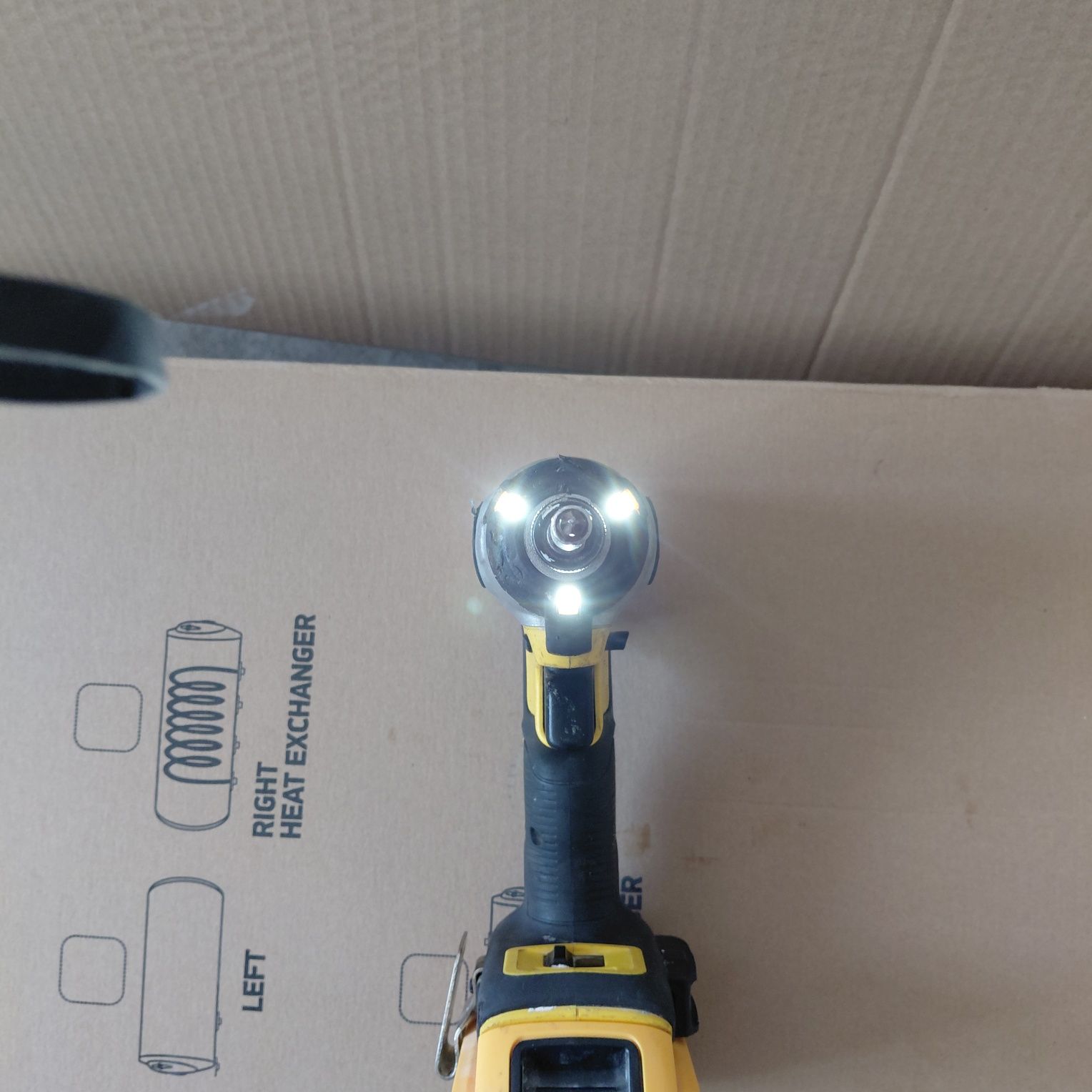 Dewalt dcf 887 девалт