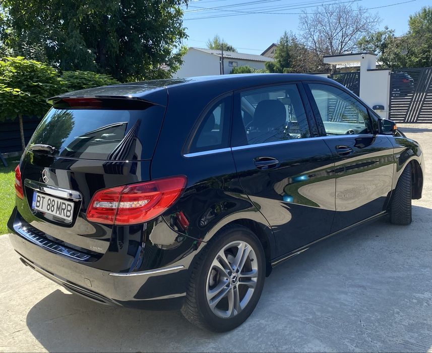 Mercedes B180/Variante/1.6 /2012/full led//facturi