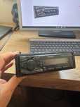 Продавам радио за кола KENWOOD KMM-100AY
