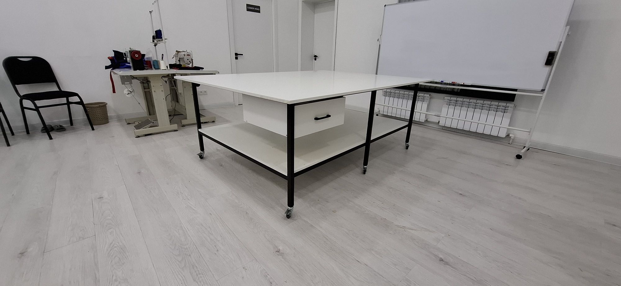 Loft mebellar yasab beramiz