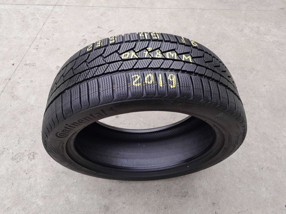 O anvelopa iarna 235 45 18 continental winter TS 860S profil 7,8 mm