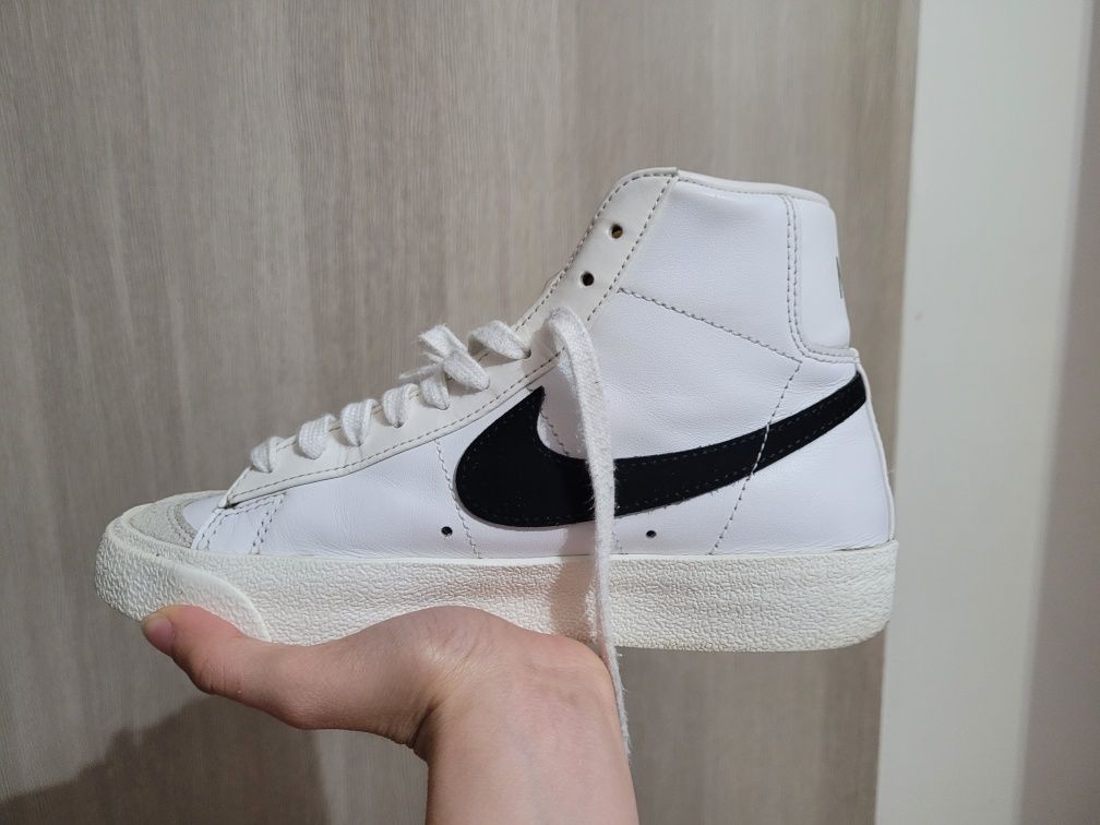 Nike Blazer mid 77