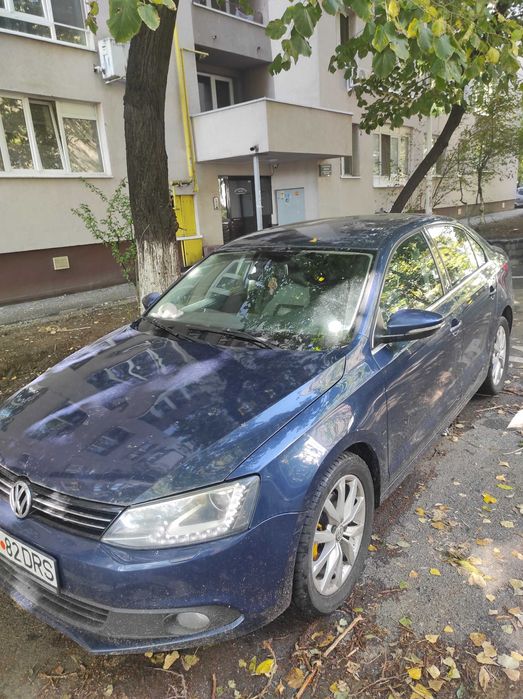 Vând VW JETTA 2013 2.0 TDI cod motor CFFB