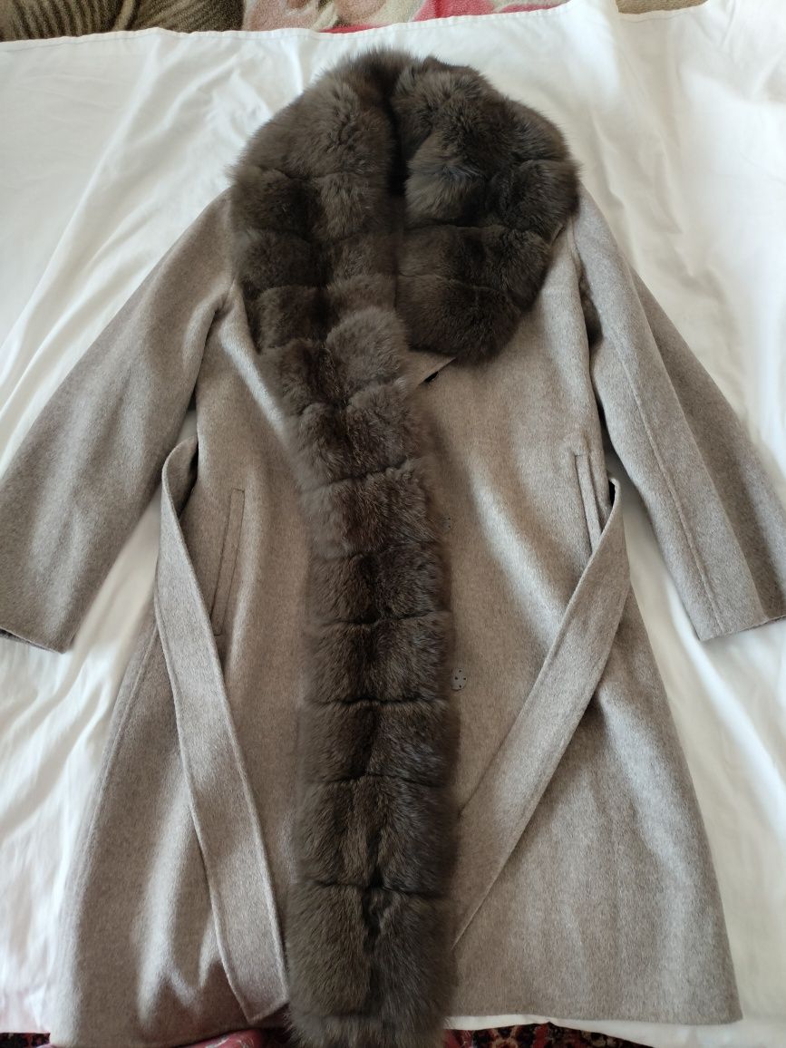 Итальянское пальто с натуральным мехом