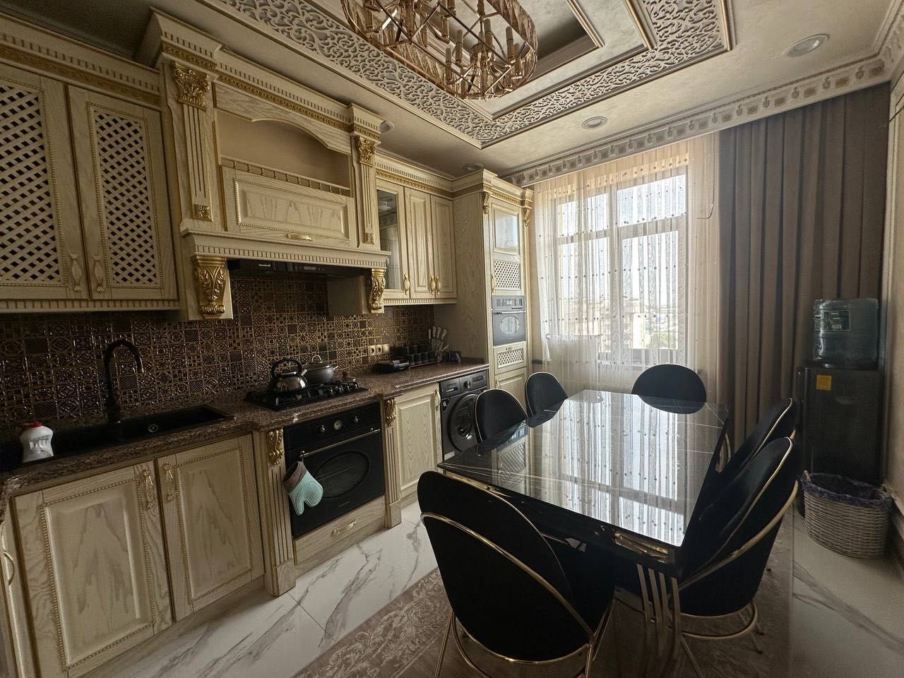 Паркентский завод шампанских вин
Golden house кирпичный дом