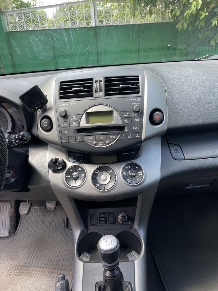 Vand Toyota Rav4 2007 4x4 Diesel