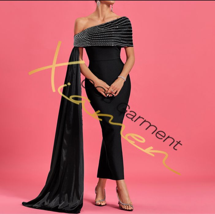 Rochie eleganta de ocazii noua cu eticheta, material modelator