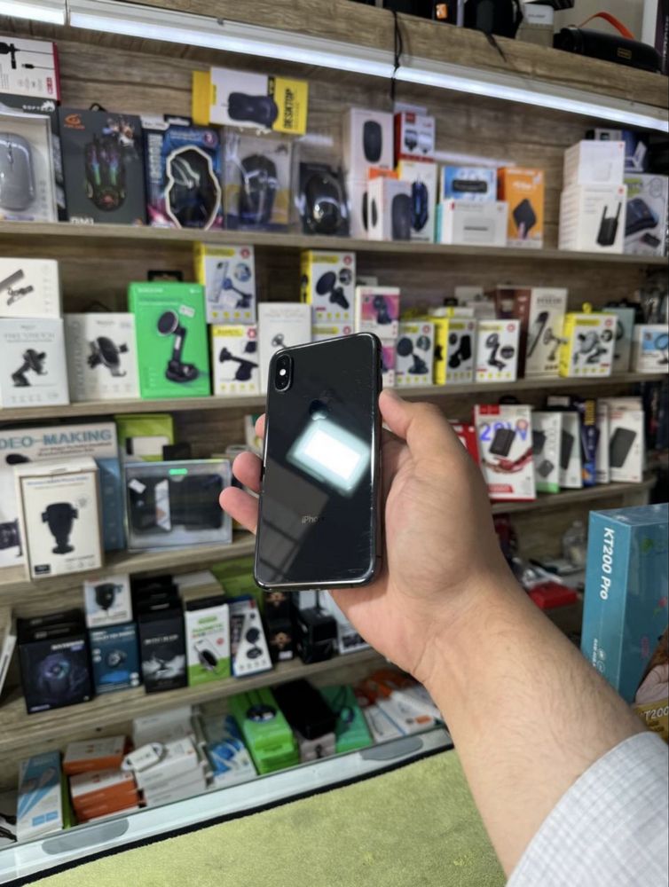 Model  Iphone Xs