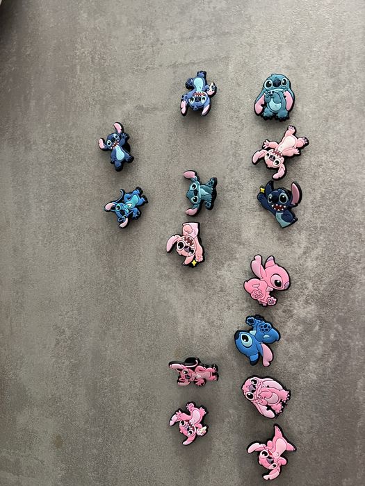 Jibbittz crocs stich