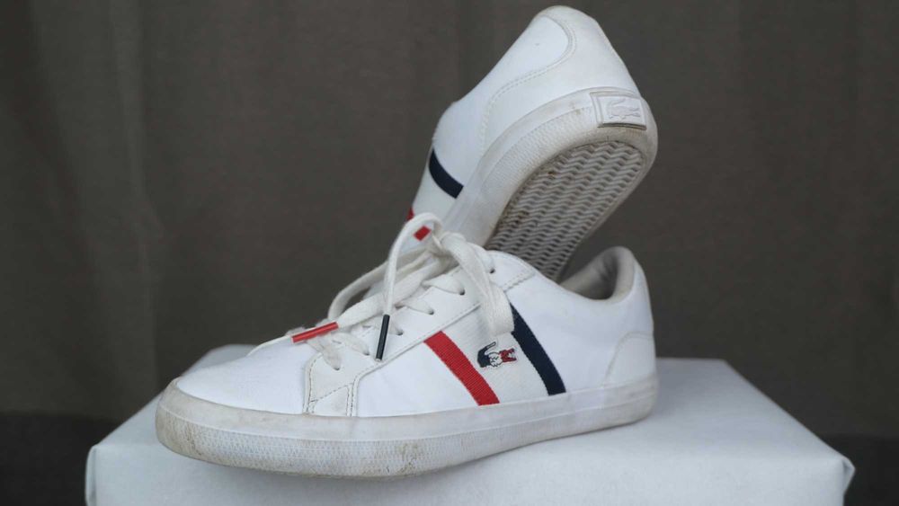 Adidasi / tenesi sport casual Lacoste logo brodat unisex marimea 37