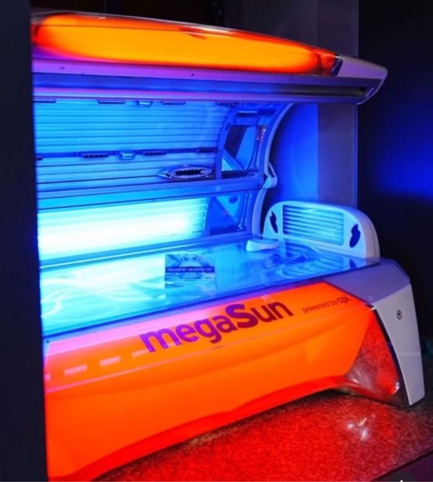 Vând aparate de bronzat marca Megasun
