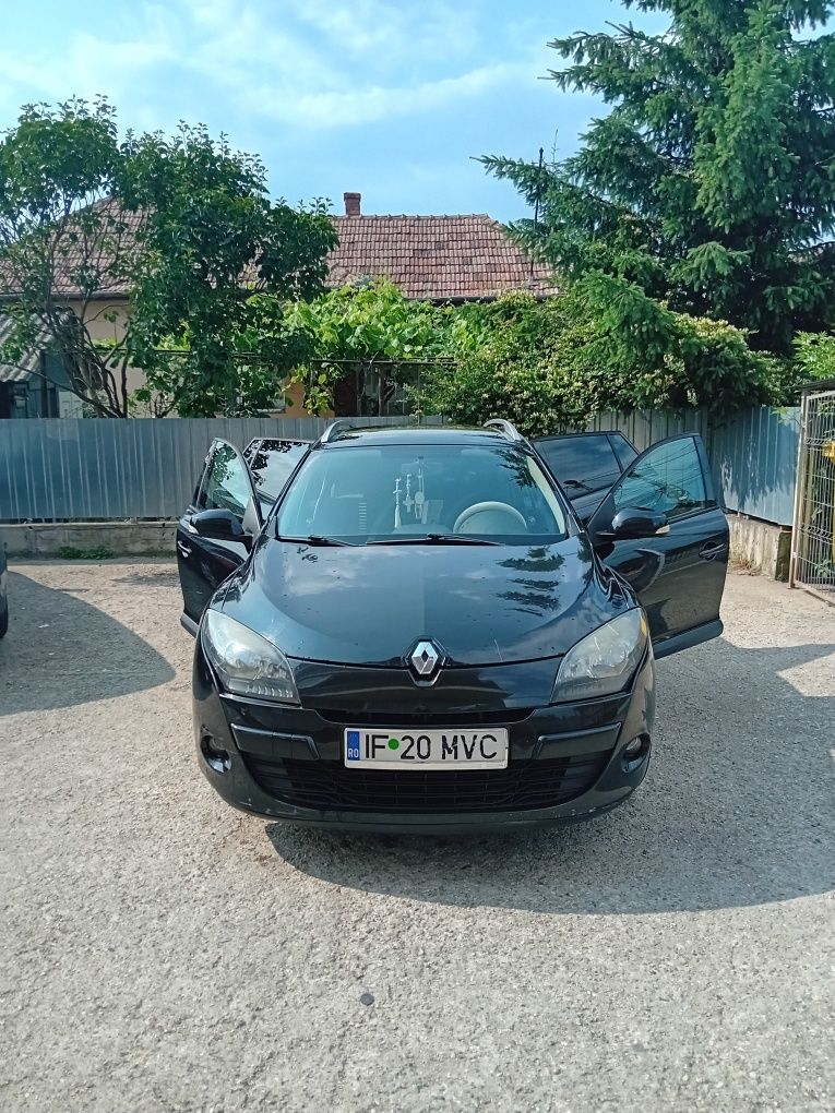 Vând renault megane