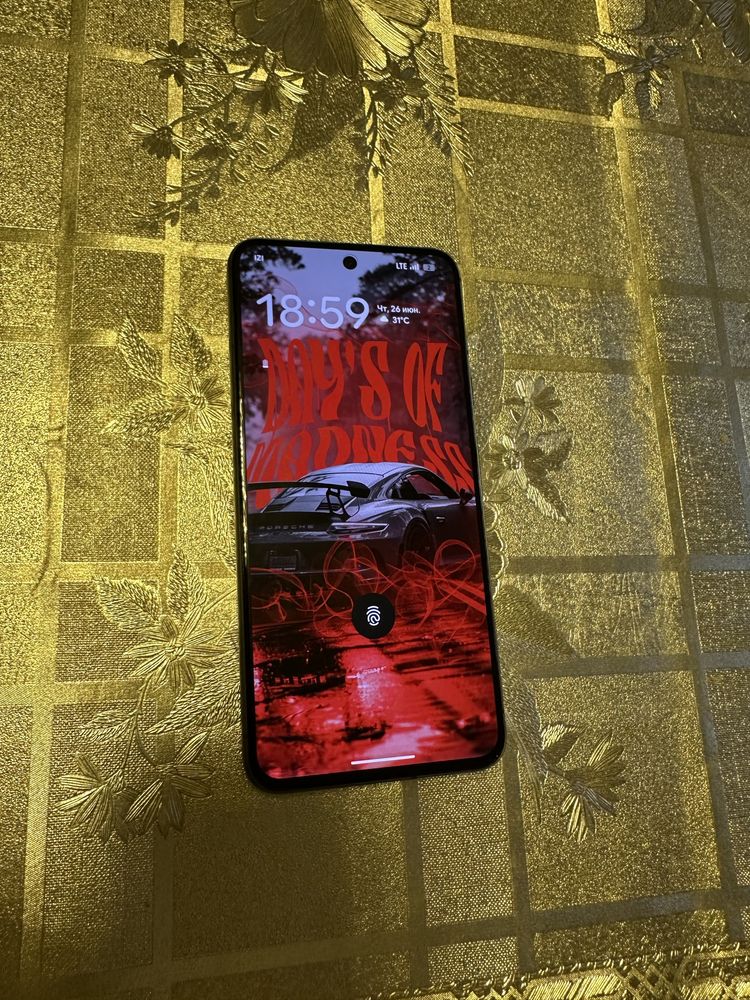 Продам Google Pixel 8