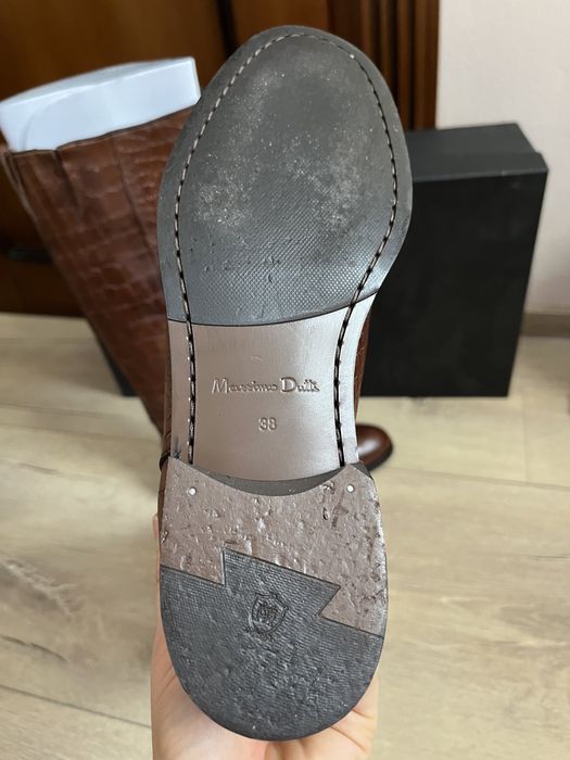 Vând cizme din piele  Massimo Dutti marimea 38