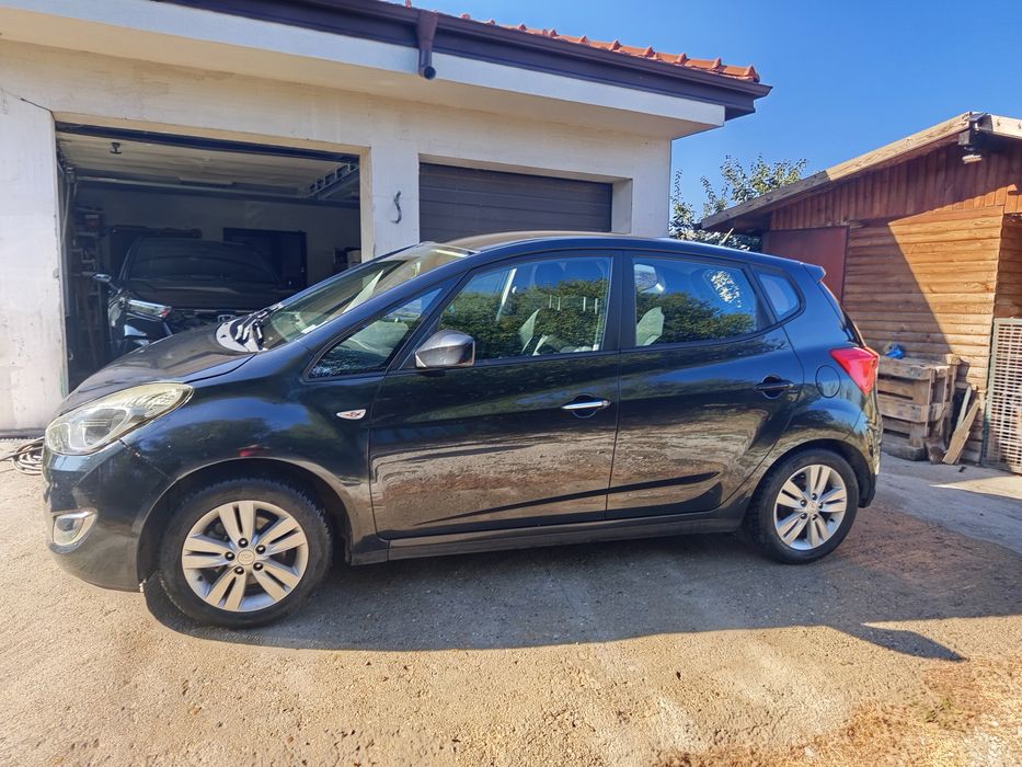 Лек автомобил Hyundai ix 20