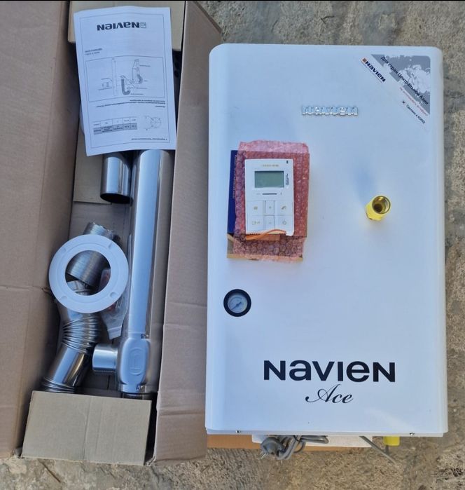 Газовый котел Navien Ace-35K с дымоходом.