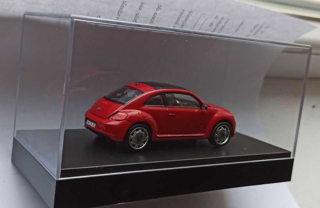 Macheta VW New Beetle 2012 rosu - Schuco 1/43 Volkswagen