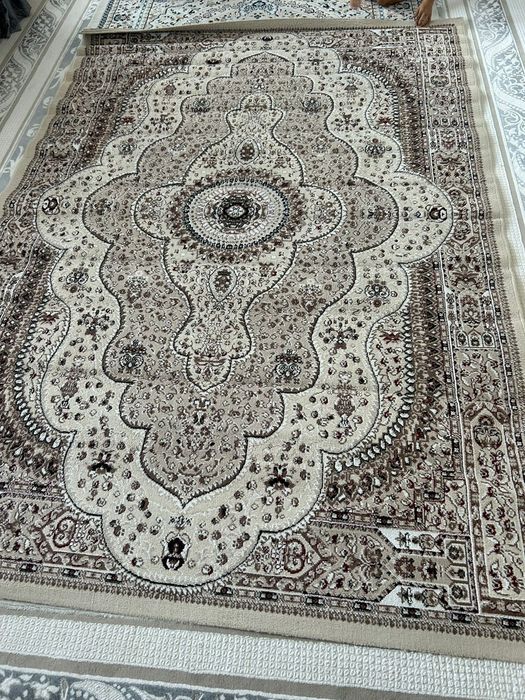 Ковры по 20000..