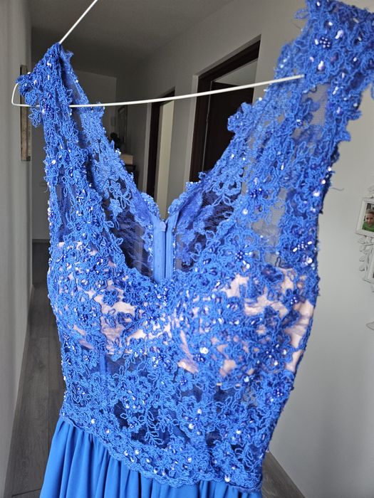 Rochie ocazie cu bust de dantela