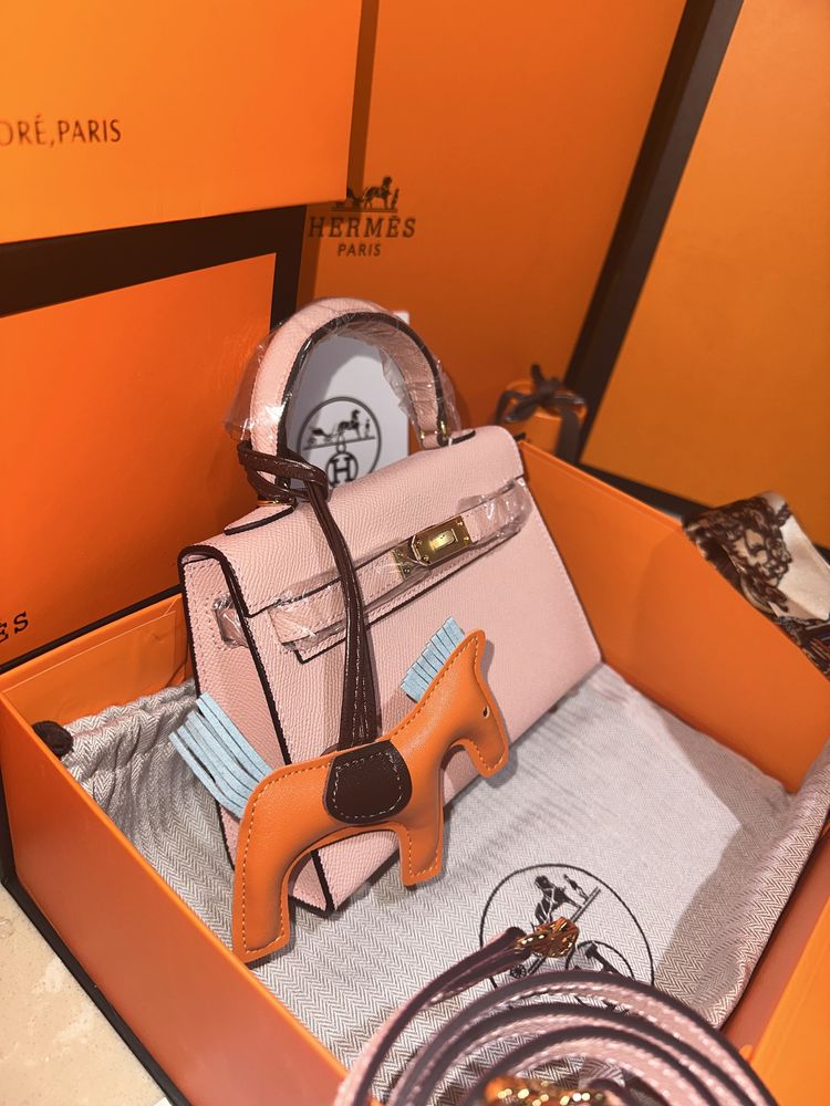 Geanta Hermes Kelly 19cm Roz deschis/Piele naturala/Punga/Cutie Hermes