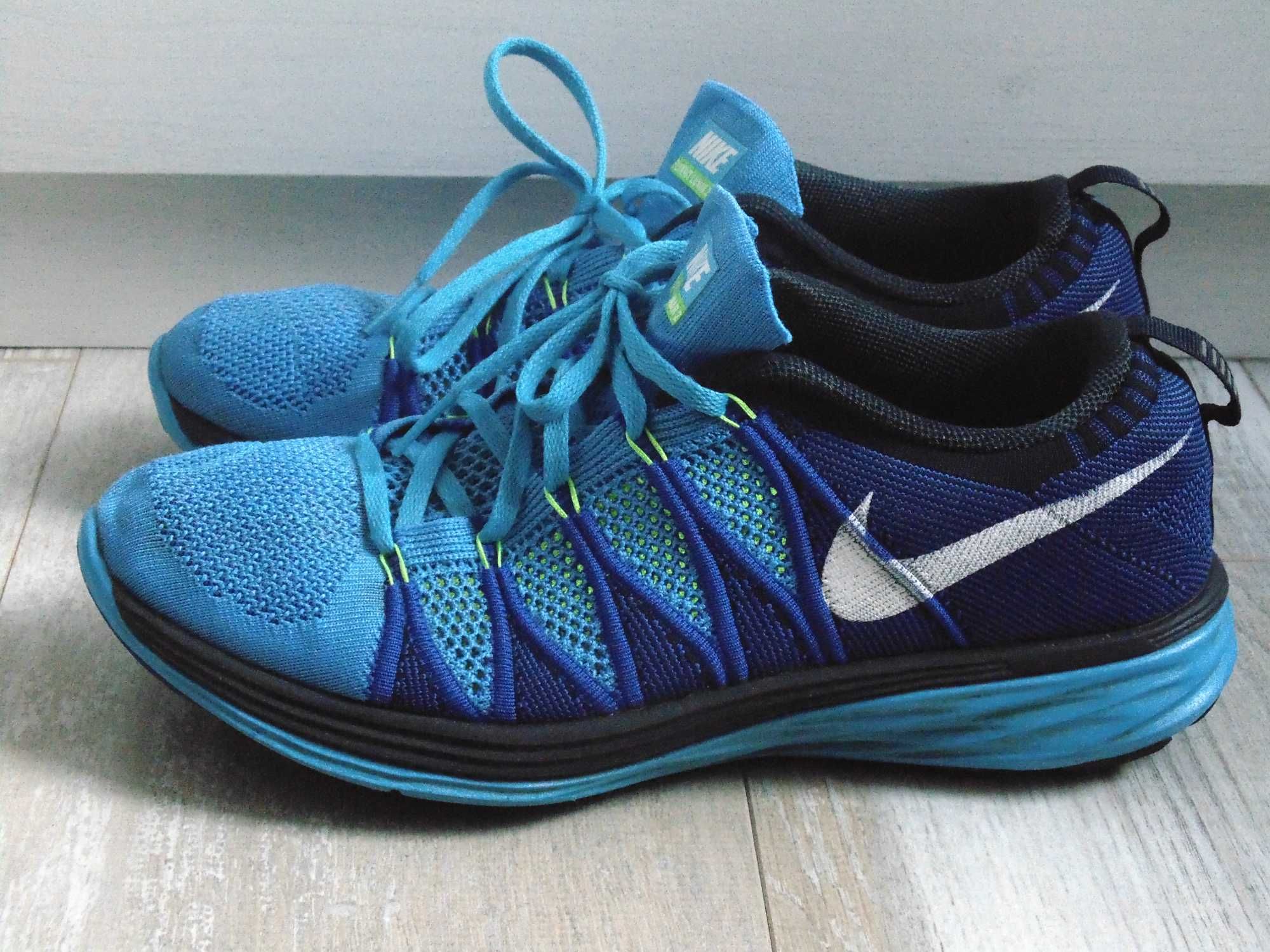 Adidas, Nike, Asics, Under armour 43-44