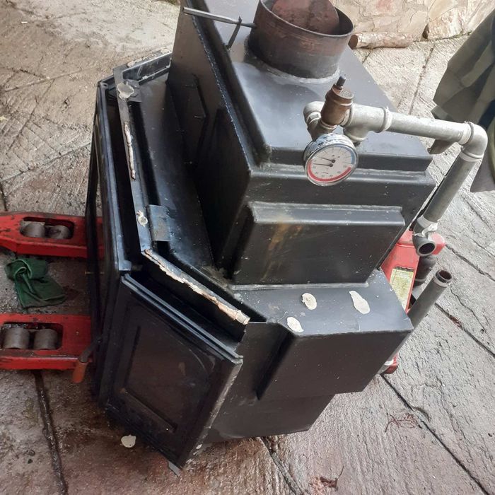 Камина , камера за вграждане с водна риза 28кW