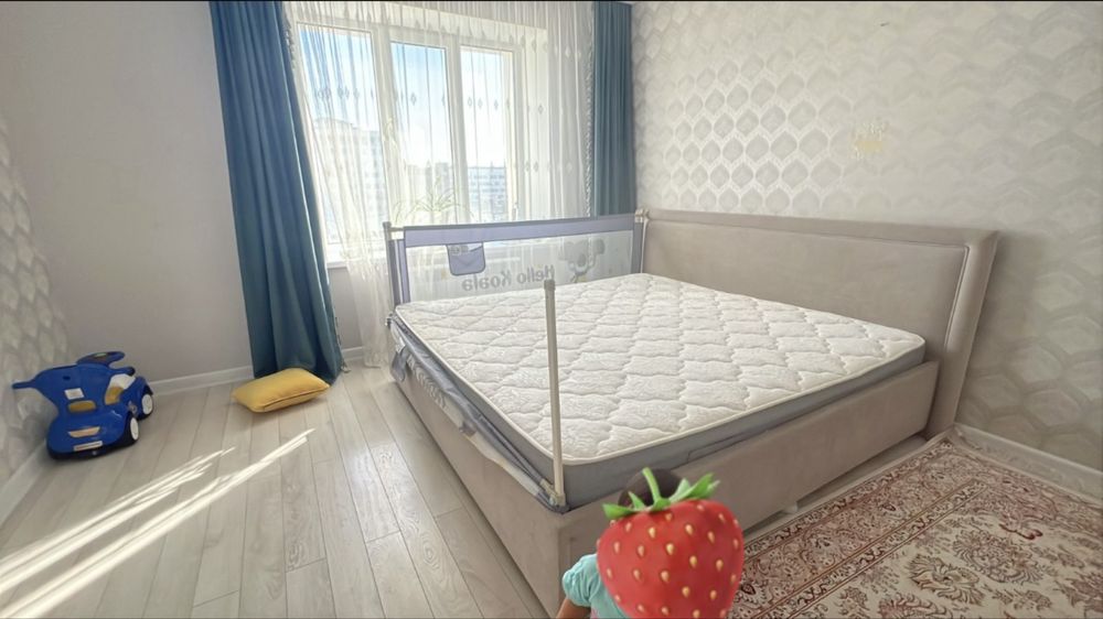 Продам кровать в хорошем состоянии. Размер 2*2. Цена 80 тыс.