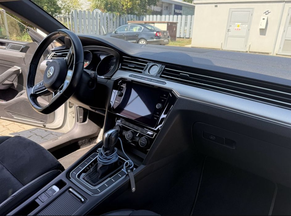 Volskwagen Arteon R-line