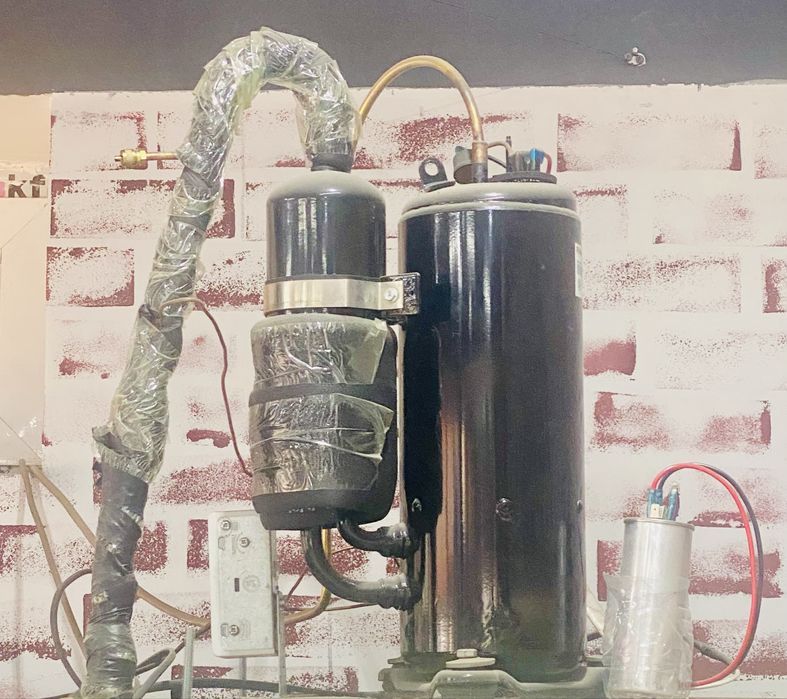 Халадельник сотилади срочьно!!!